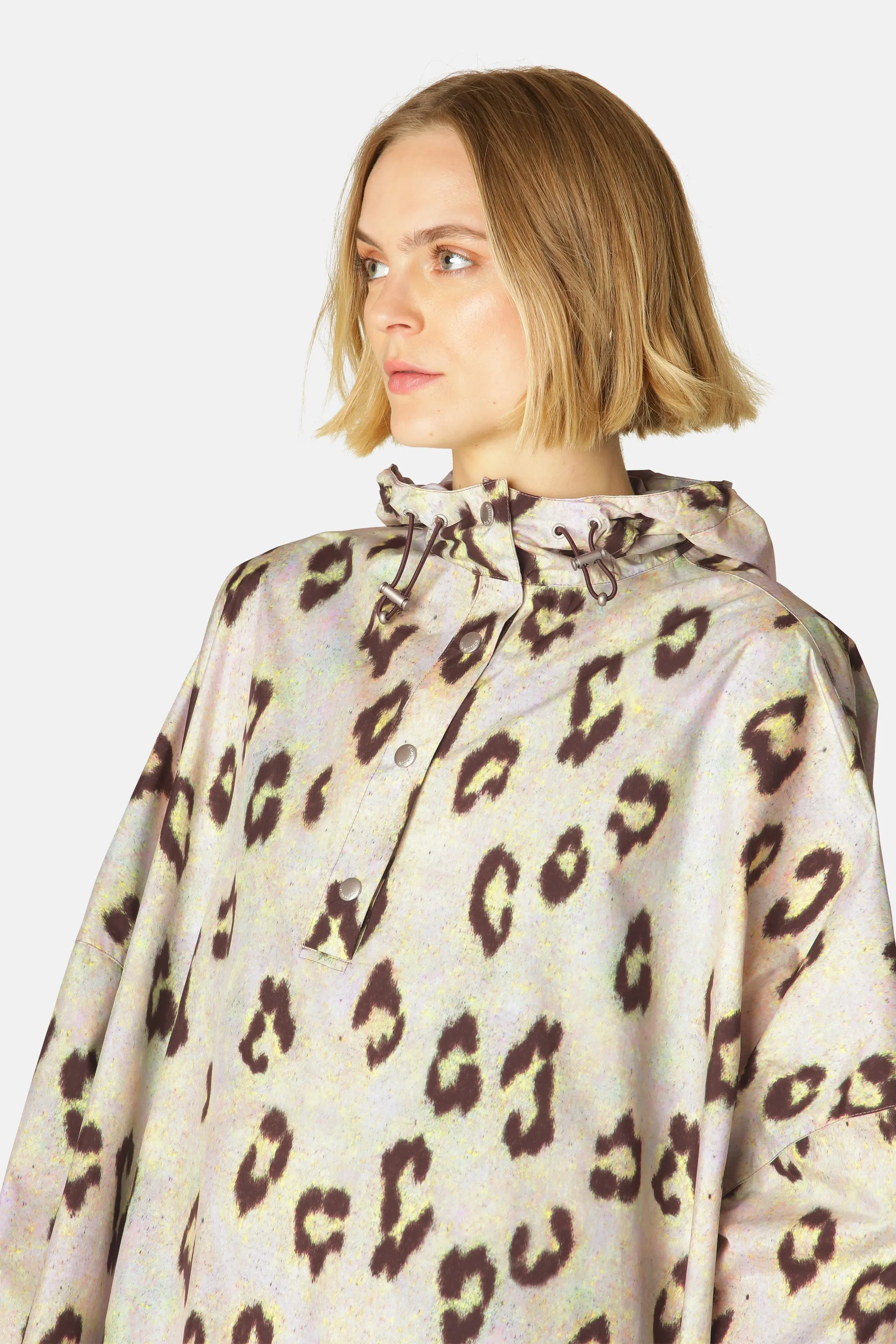 Poncho w. Sleeves - Leopard