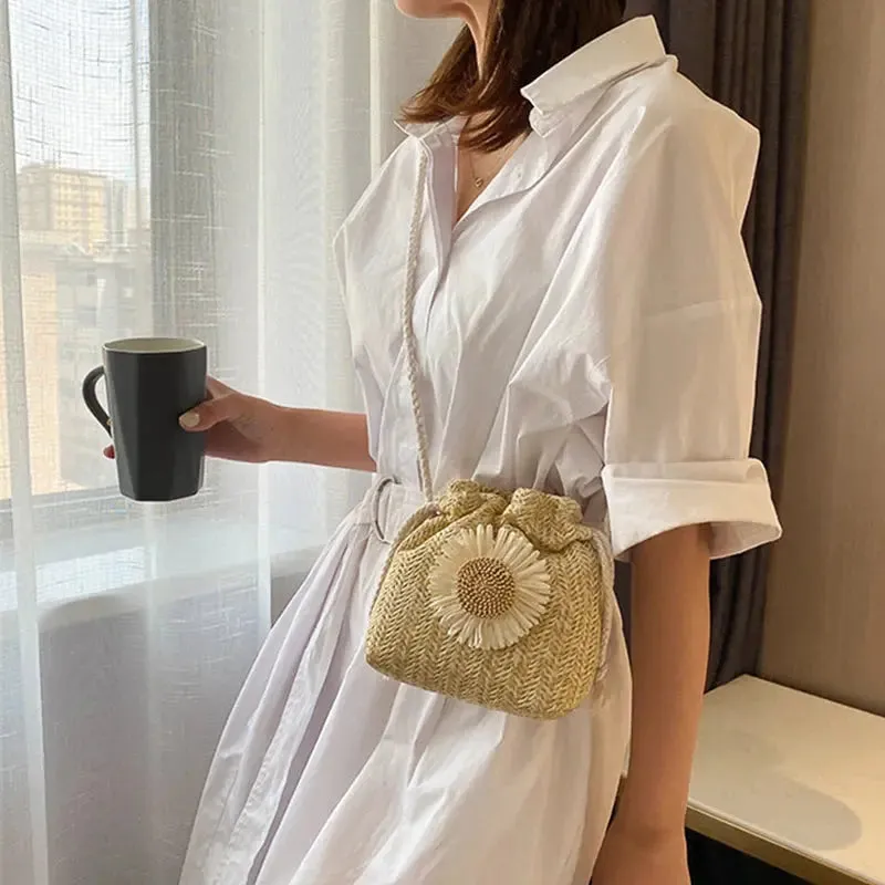 Rattan Woven Women Straw Bag Handbag Knit Flower Summer Beach Woman Shoulder Messenger Khaki Beige Bags Fashion Creative